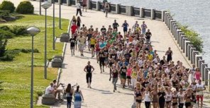 Жителей Днепропетровска зовут поздравлять ветеранов 