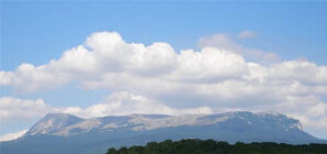 Покоряем крымские горы: как добраться до самой высокой точки Чатыр-Дага