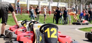 Представители СМИ посоревновались друг с другом в гонках