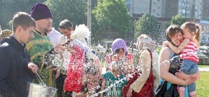 Как православные Донецка отмечают Воскресение Христово – фото