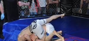 Бои без правил в Днепропетровске. Фотографии