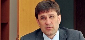 Донецкий губернатор рассказал, как нес жену на руках на 13 этаж