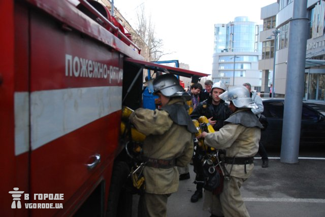 Причина пожара устанавливается. Фото: Павел Веселков.