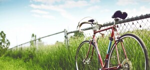 Велопрогулка по Трухановому острову: недостроенный мост и нудисты