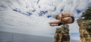 Запорожский хай-дайвер начал борьбу за медали