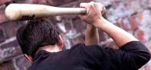 Вандалы продолжают ломать городские скульптуры: вслед за Ежиком в Тумане досталось 