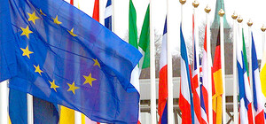 Янукович на ялтинском саммите предложил ликвидировать химическое оружие Сирии в Украине