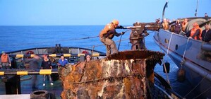 В Крыму подняли зенитку с затонувшей подлодки 