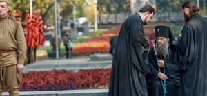 На митинге архиепископу Луке стало плохо