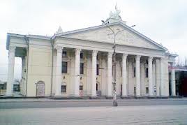Театр им.Магара. Фото: vkurse.zp.ua