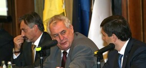 Президент Чехии перед отъездом из Донецка встретится с Ахметовым