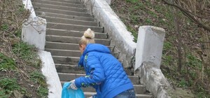 В Симферополе на акцию по уборке Лестницы любви пришло два человека