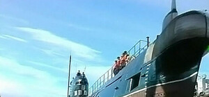 Тонна продуктов плюс одна баночка варенья отправились на подлодку 