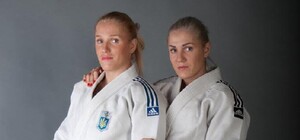 Черняк получает 