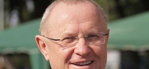 Не дождетесь: главой областного совета остался Виктор Межейко