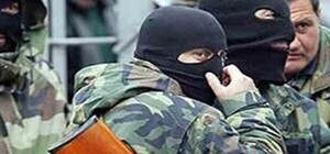 Неизвестные с оружием ведут переговоры в милиции Константиновки