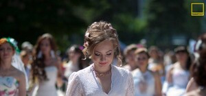 Донецкие прошел парад невест: в этом году тематикой стали времена года