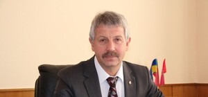 Дети шпионов: Зама губернатора выгоняли из аптеки за любознательность