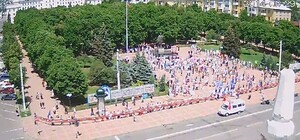 Марш и митинг: что происходит в Луганске в часы перемирия