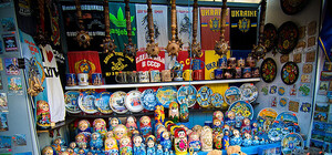 Кличко разгонит торговцев матрешками на Андреевском спуске