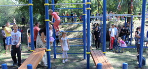 В парке Глобы открыли большую спортивную площадку и скалодром