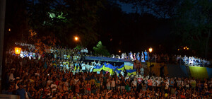 День рождения Одессы: 20-тысячная Потемкинская лестница скандировала 