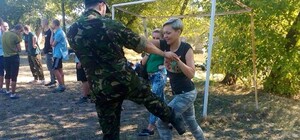 В Днепропетровске бесплатно учат стрелять, драться и защищаться