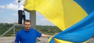 Запорожцы спасают музыканта Андрея Лободу