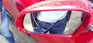 В Днепропетровске мужчина побил чужое авто