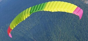 Под Севастополем погибла парашютистка