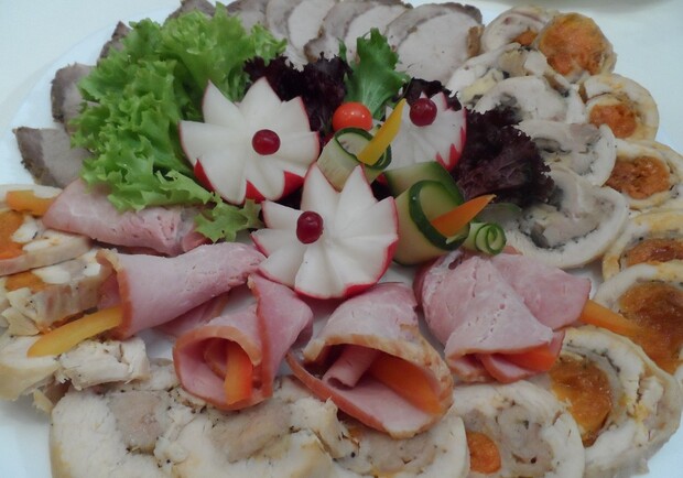 Новость - Досуг и еда - Отдыхаем как боги: Ресторан, в котором даже студент почувствует себя богом