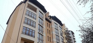 У Львові з’явилась багатоповерхівка з сонячними батареями