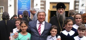 Отзовитесь френды: Син завел официальный аккаунт на фейсбуке