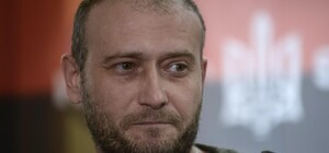 Ярошу сделали еще одну операцию в Днепропетровске