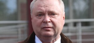 Возле тела Пеклушенко обнаружили ружье, на котором висела ложка для обуви