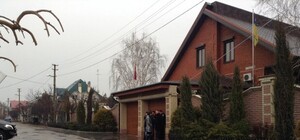 Смерть экс-губернатора: К приезду криминалистов следы в доме уже затоптали