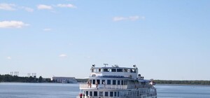 Готовим авоськи - едем на дачу: График движения автобусов и катеров