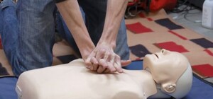 Запишись заранее: в Киеве бесплатно научат оказывать первую помощь