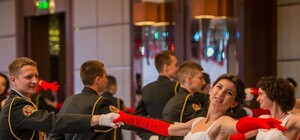 Харьковчане отвальсировали на благотворительном балу