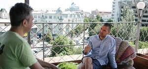 Лидер группы Brutto дал откровенное интервью на киевской крыше