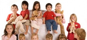 Чужих детей не бывает: Запорожская семья приняла к себе сирот с Донбасса