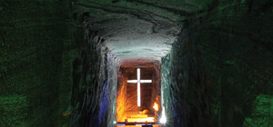 Это надо видеть: Под Запорожьем открыли подземную церковь