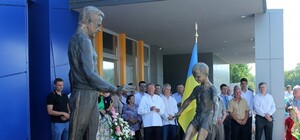 Батькові Мирона Маркевича відкрили пам'ятник у Винниках