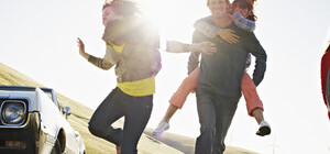 Такого в Киеве еще не было: заработал онлайн-сервис для поиска друзей напрокат