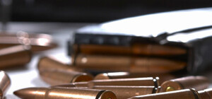 У Львові пенсіонерка прийшла за  візою, прихопивши півдесятка патронів