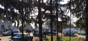 На Львівщині захопили спиртзавод: на місце з’їхалася майже вся поліція (фото)