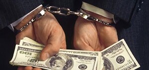 600 долларів за диплом: викладачів львівського вишу схопили на хабарі