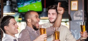 С пивом на большом экране: 15 баров Киева, где транслируют Евро 2016