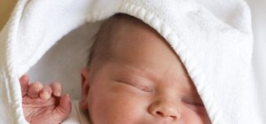 Матери, бросившей ребёнка под мостом у окружной, грозит тюрьма