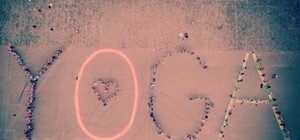 На площади Свободы появилась живая надпись